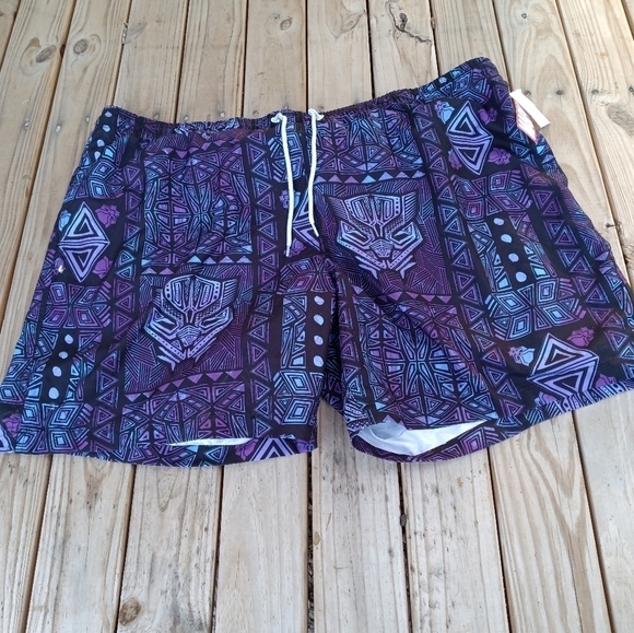 New Men's Purple Marvel Lined Swim Trunks Size XXL Pockets - Picture 1 of 2